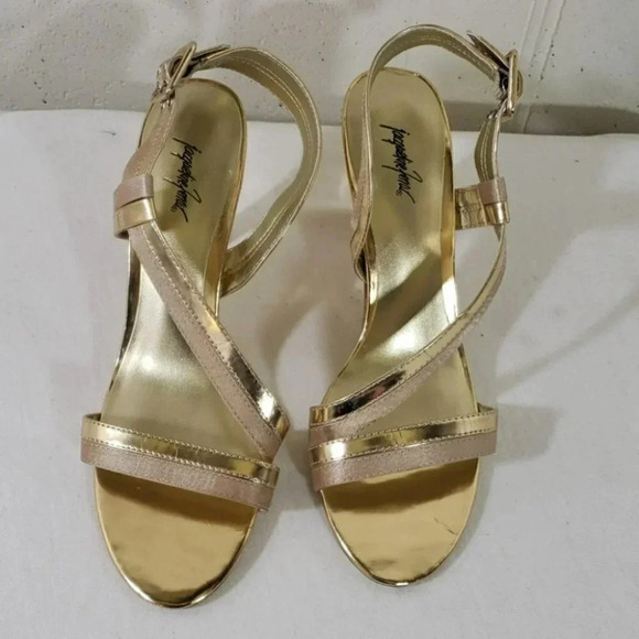Jaqueline Ferrar 8.5M NWOT‎ gold sling-back heels - Picture 4 of 7